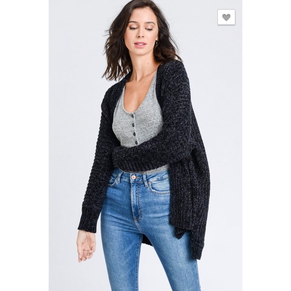 SoldOut11thStreet - Picture 2 of 6